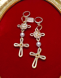 GOLD ICON Earrings (Pair)